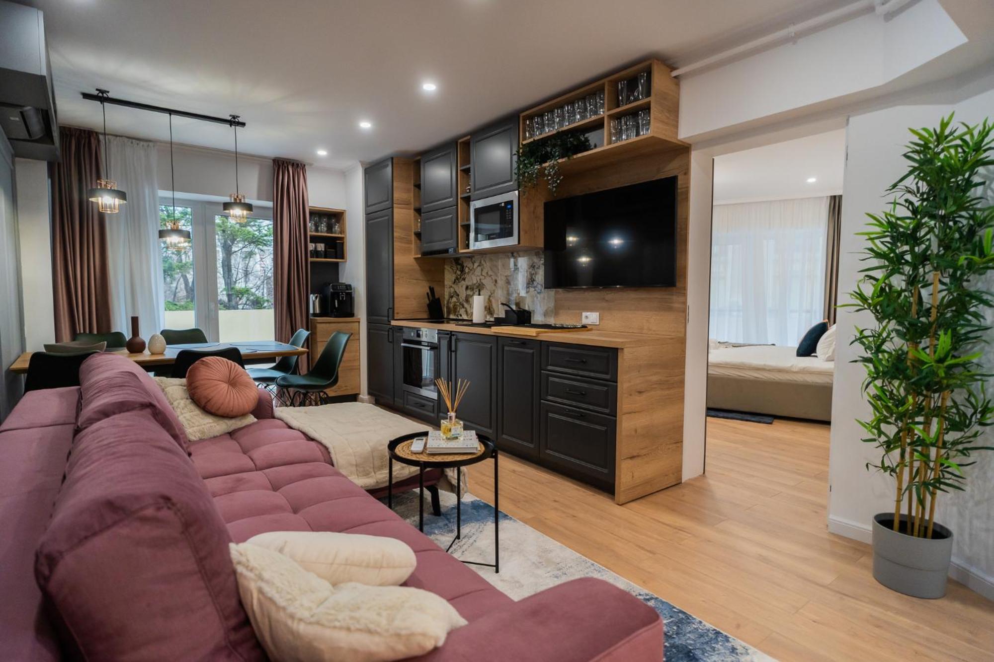 Urban Pearl - Old Town - Unique 4Br/3Ba Apartment บูคาเรสต์ ภายนอก รูปภาพ
