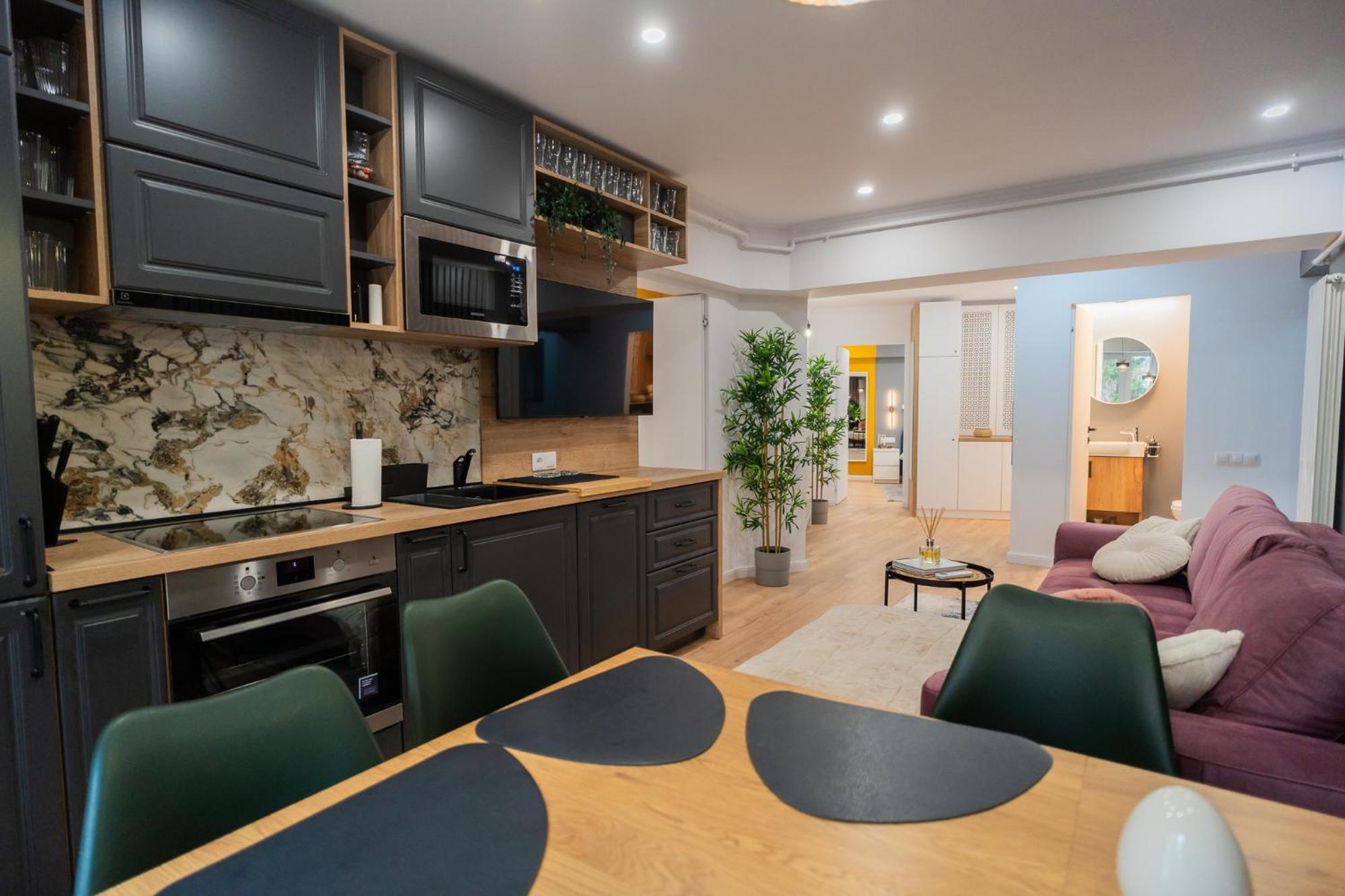 Urban Pearl - Old Town - Unique 4Br/3Ba Apartment บูคาเรสต์ ภายนอก รูปภาพ