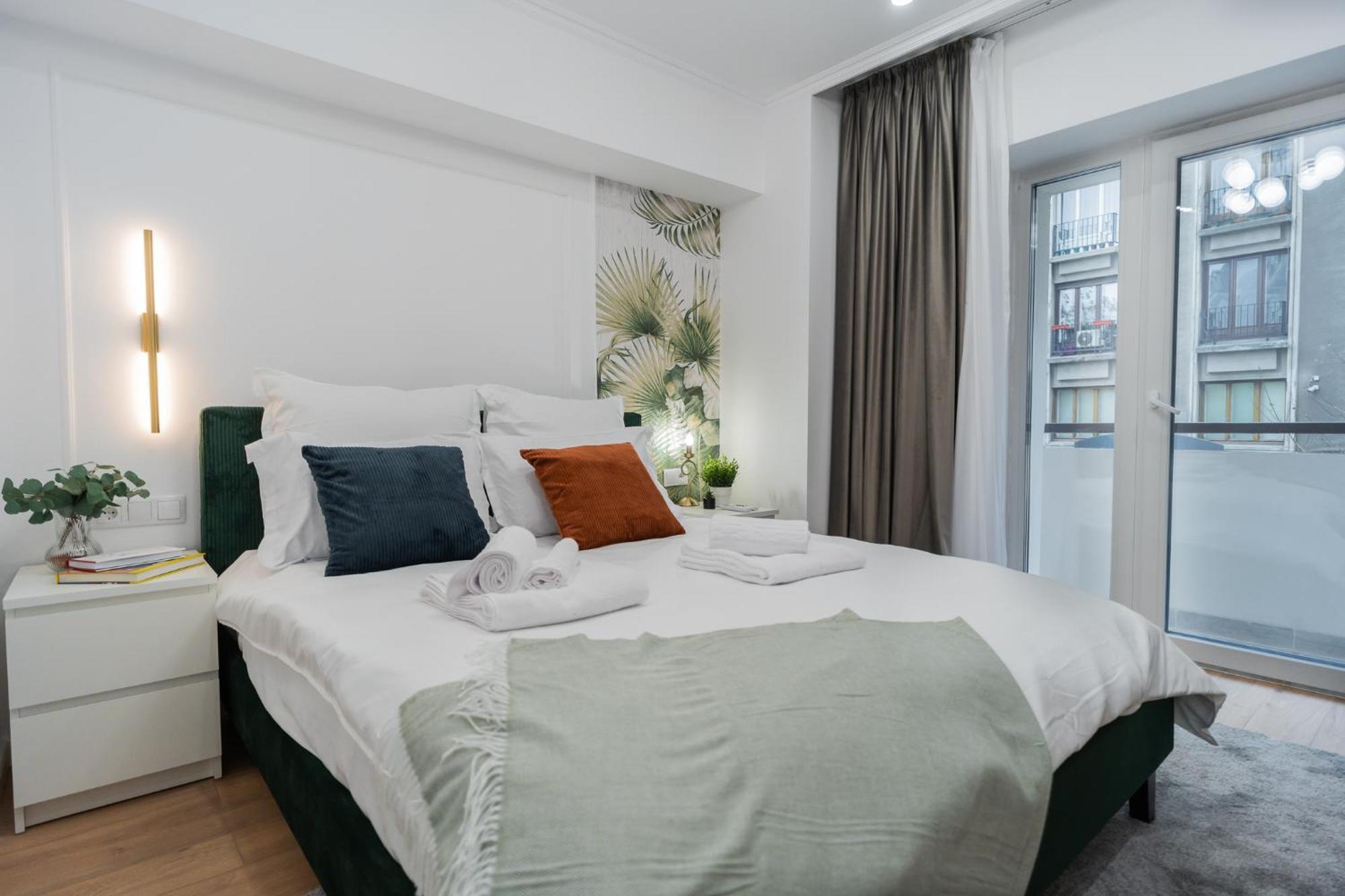 Urban Pearl - Old Town - Unique 4Br/3Ba Apartment บูคาเรสต์ ภายนอก รูปภาพ
