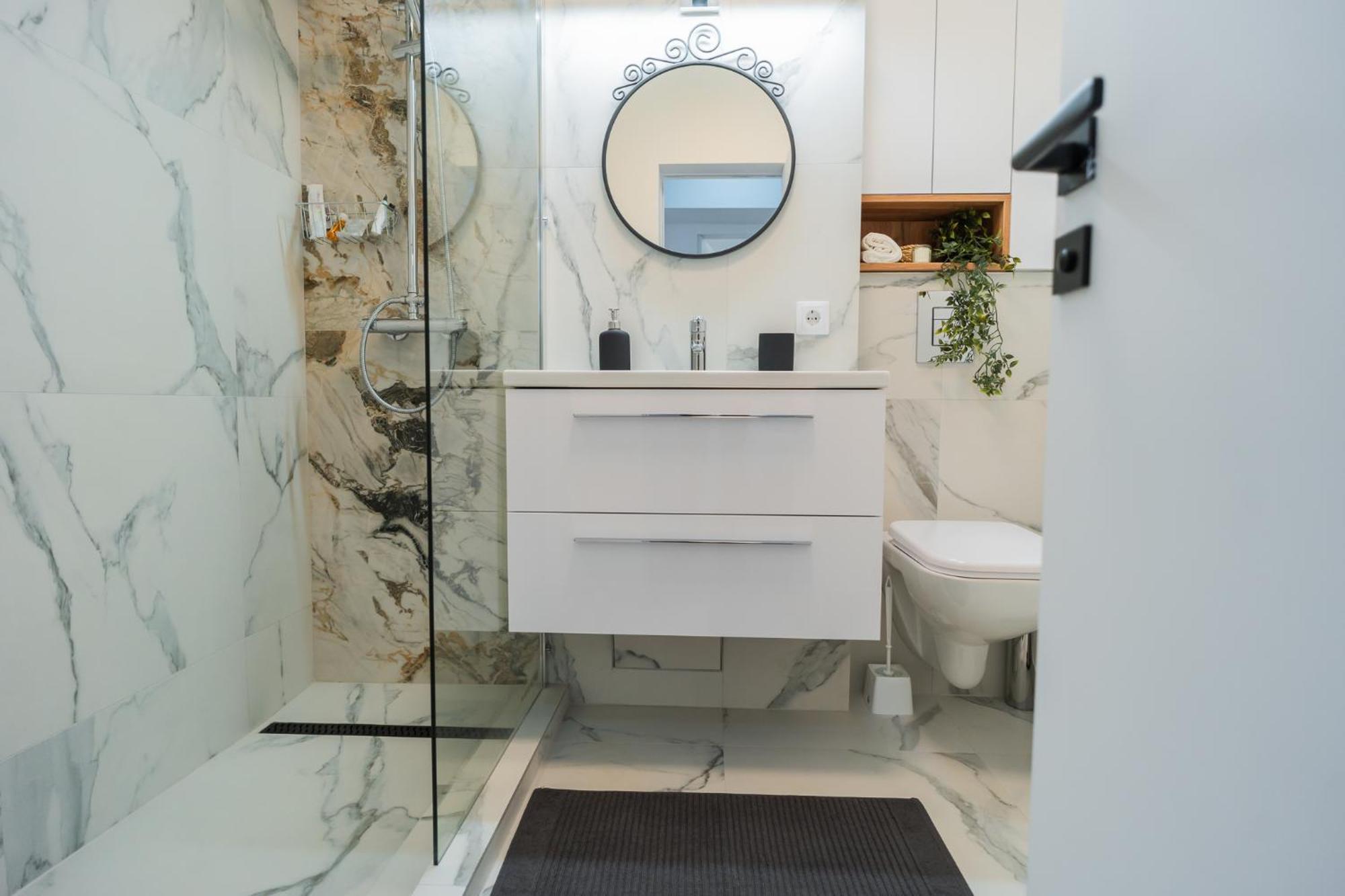Urban Pearl - Old Town - Unique 4Br/3Ba Apartment บูคาเรสต์ ภายนอก รูปภาพ